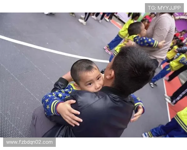 通过手势识别揭晓足球明星身份的趣味游戏挑战